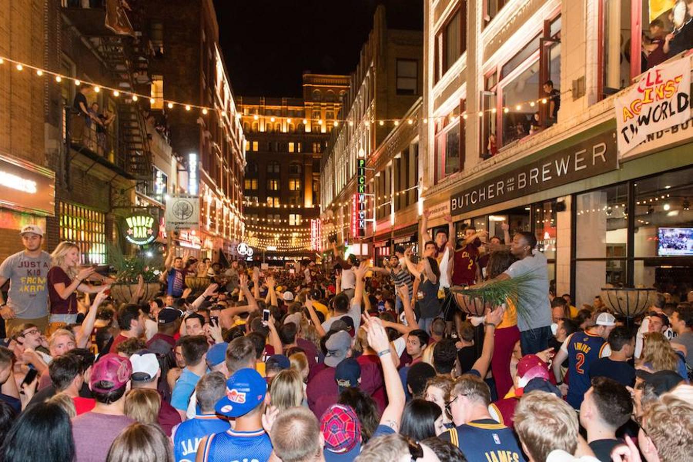 La victoria de los Cavaliers desata la locura en Cleveland