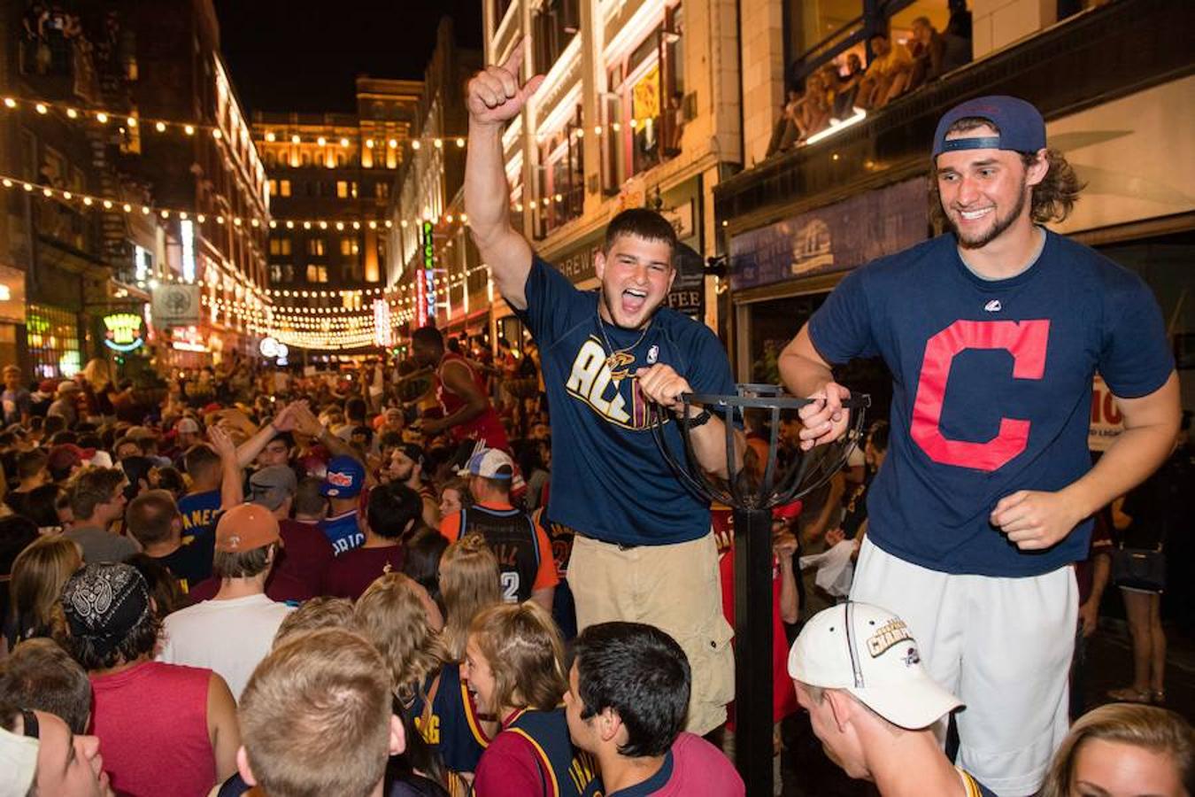 La victoria de los Cavaliers desata la locura en Cleveland