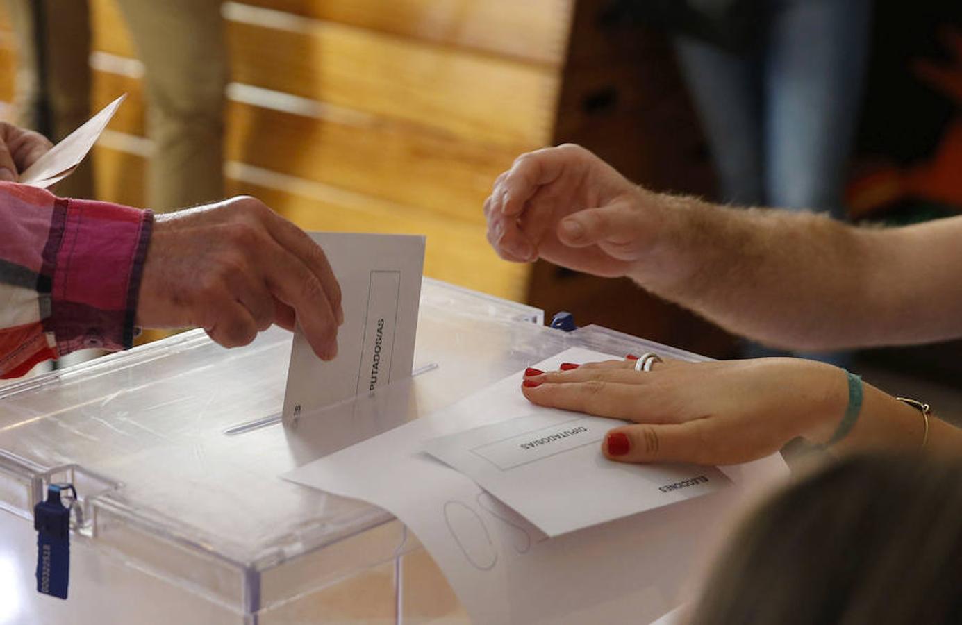 España afronta su cita electoral con mayor incertidumbre