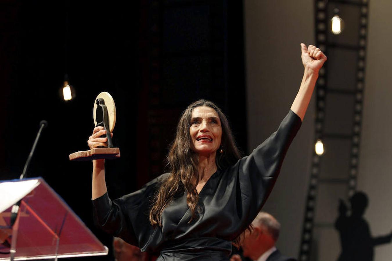 La actriz Ángela Molina recibe el Premio Nacional de Cinematografía.