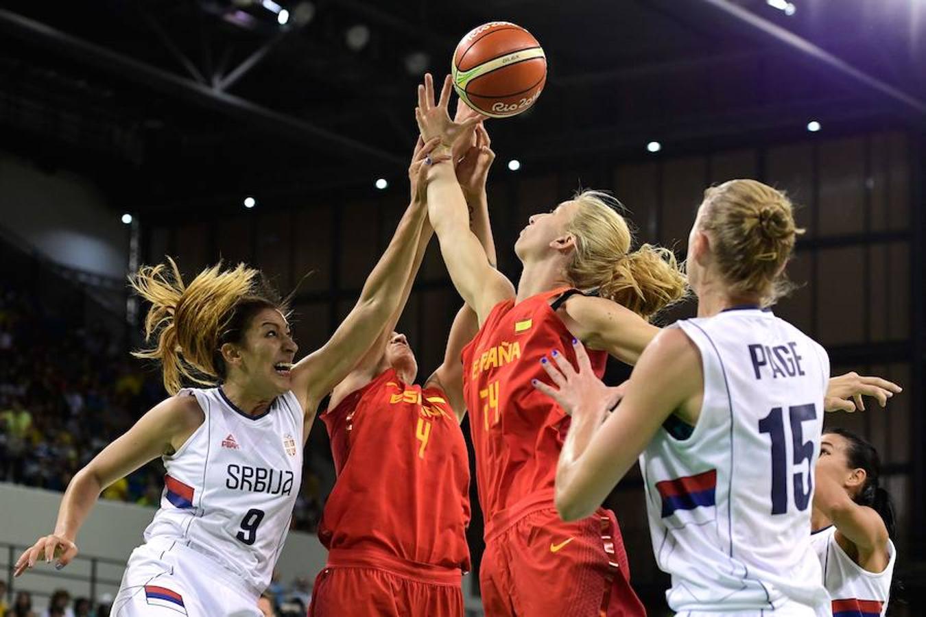 Las mejores imágenes del debut de España en baloncesto femenino