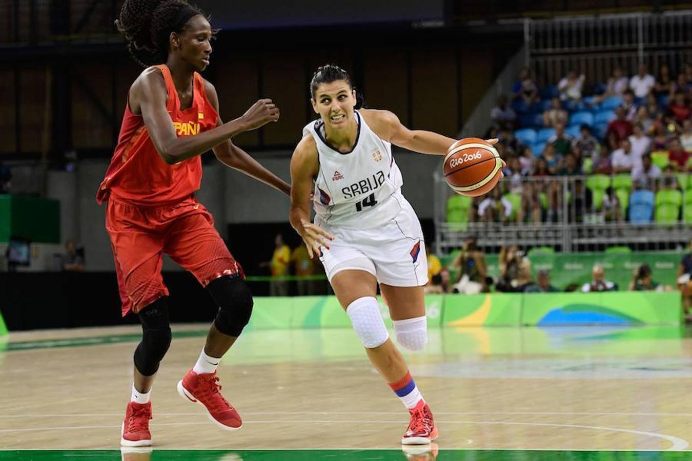 Las mejores imágenes del debut de España en baloncesto femenino