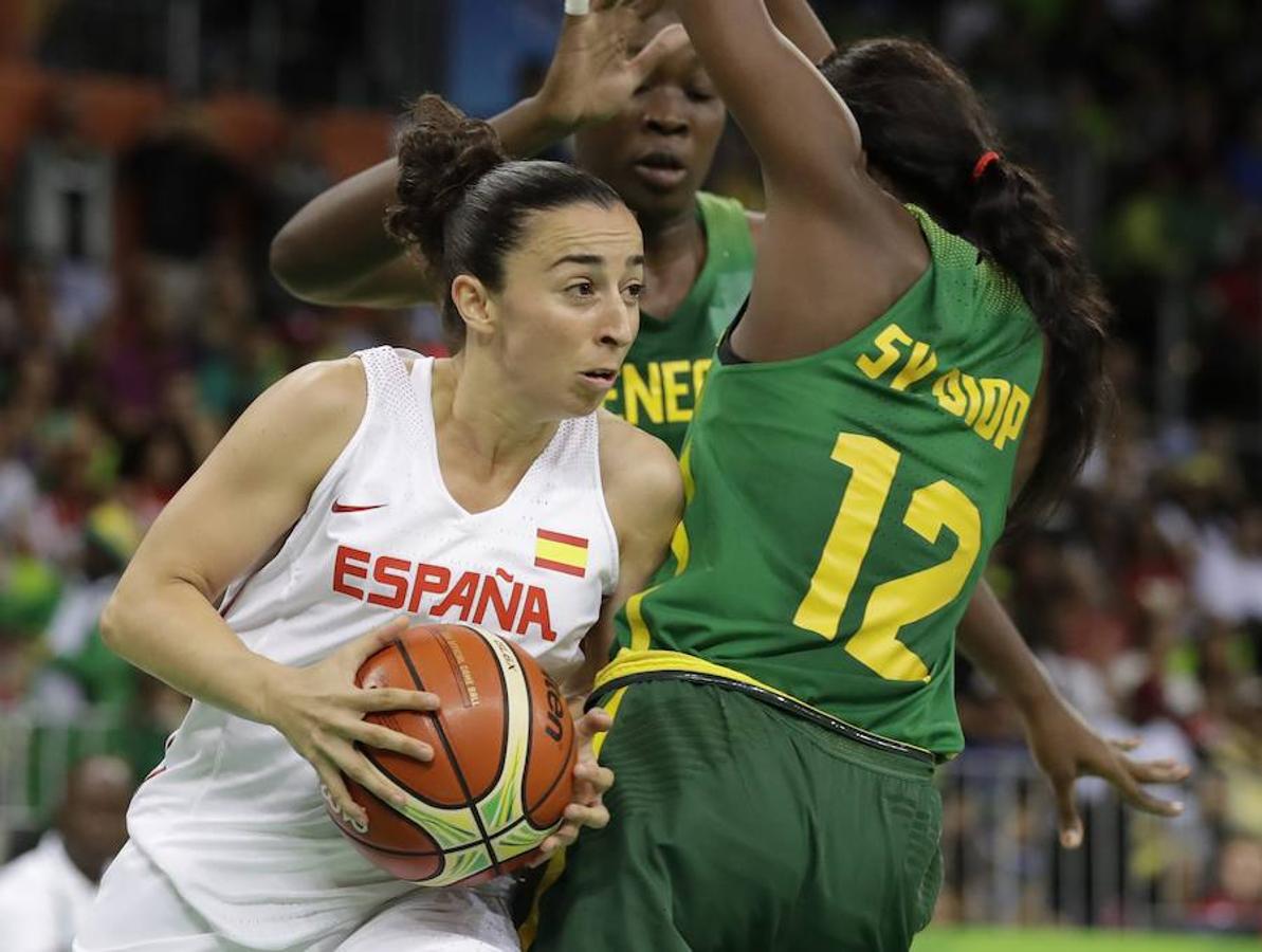 Las mejores imágenes del España - Senegal de baloncesto femenino