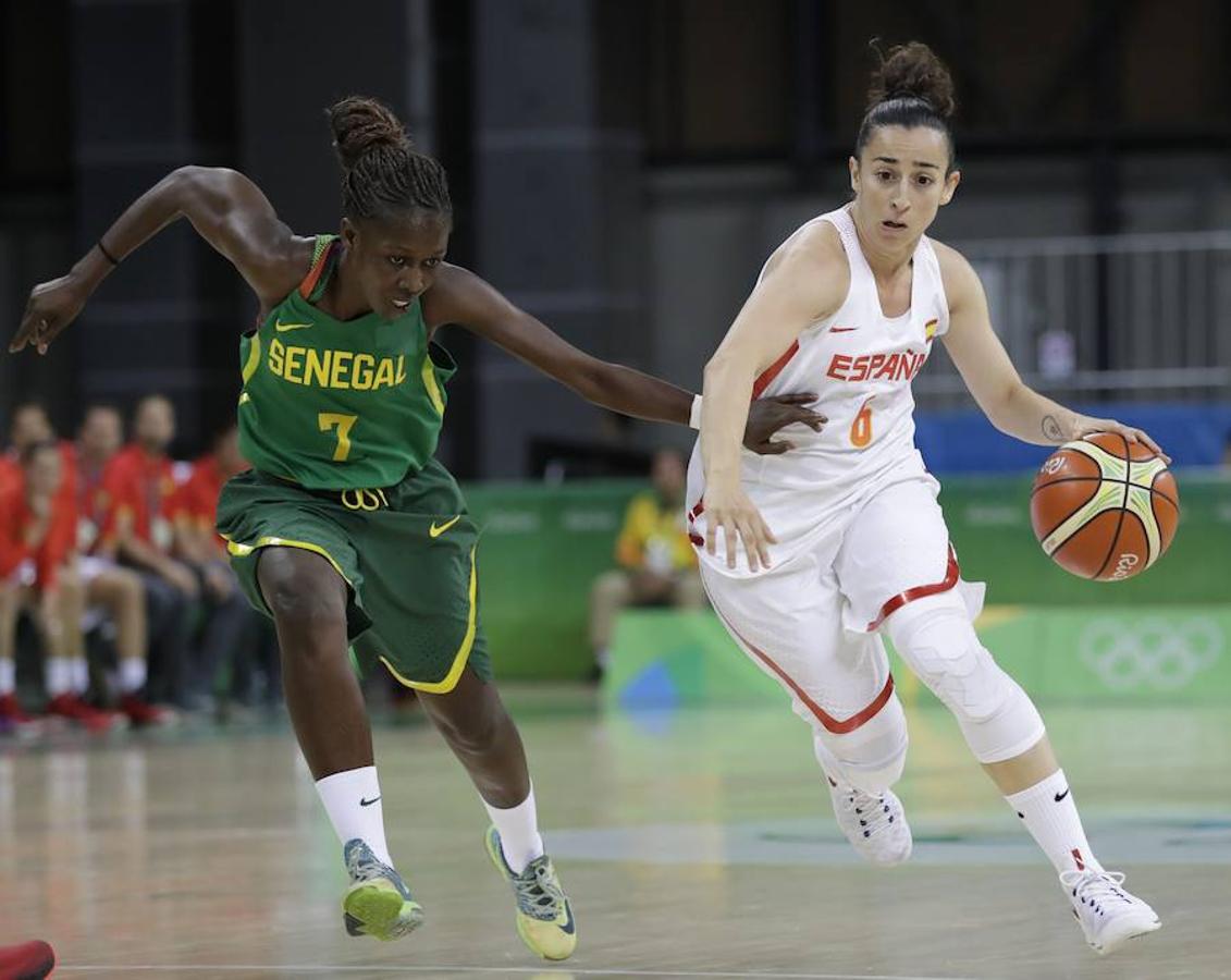 Las mejores imágenes del España - Senegal de baloncesto femenino