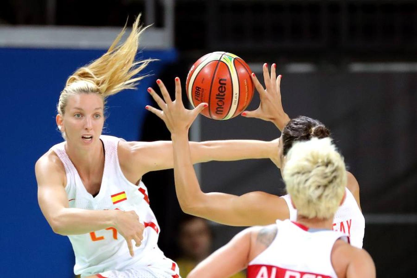 La selección femenina de baloncesto vence a Turquía