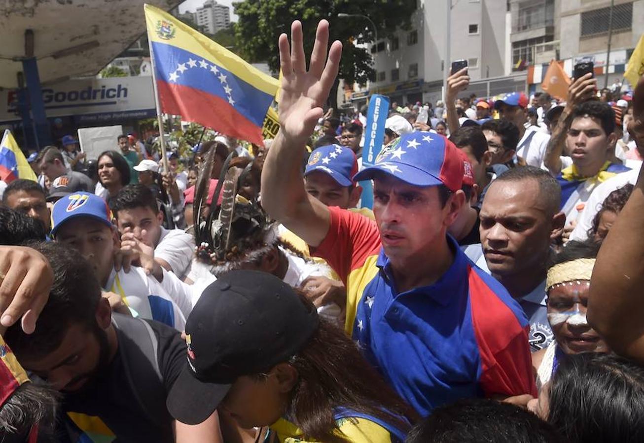 El opositor Henrique Capriles durante la manifestación.