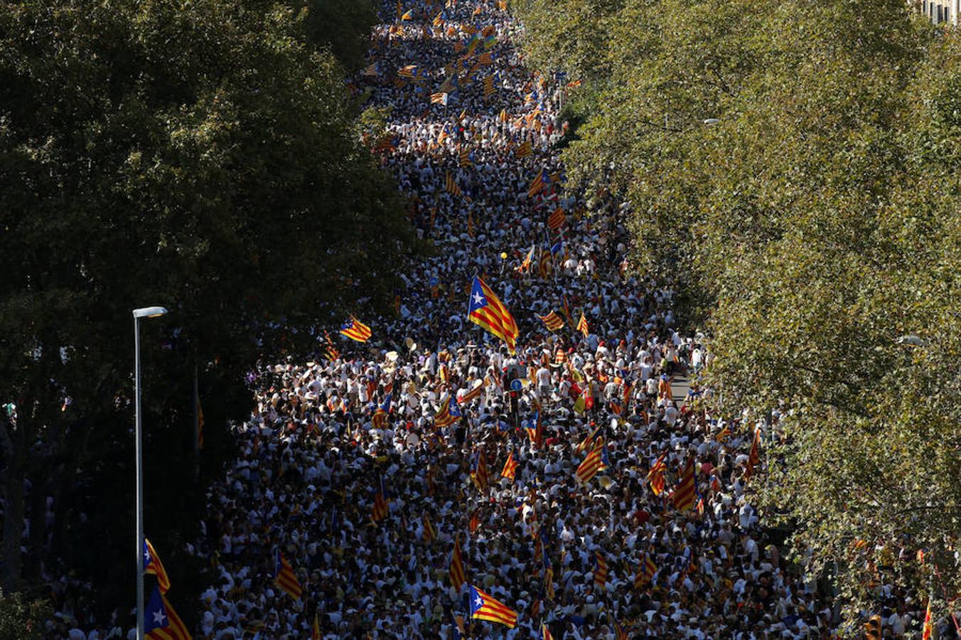 Manifestación independentista en cinco localidades de Cataluña