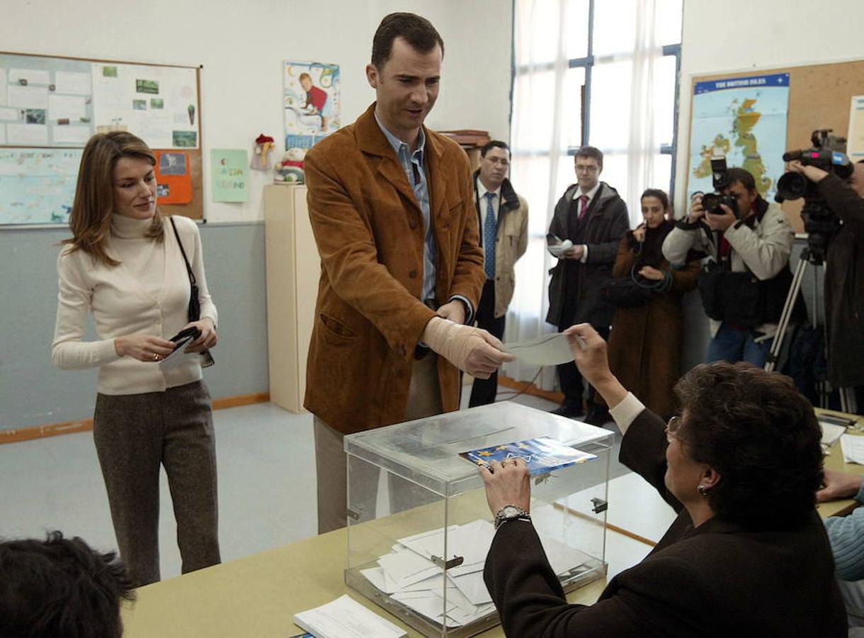 Referéndum sobre la Constitución Europea: Los Reyes votaron en un colegio electoral de Monte del Pardo