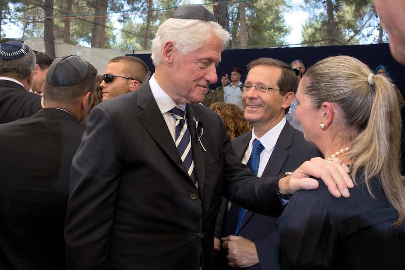 Bill Clinton, expresidente de Estados Unidos, durante el funeral.