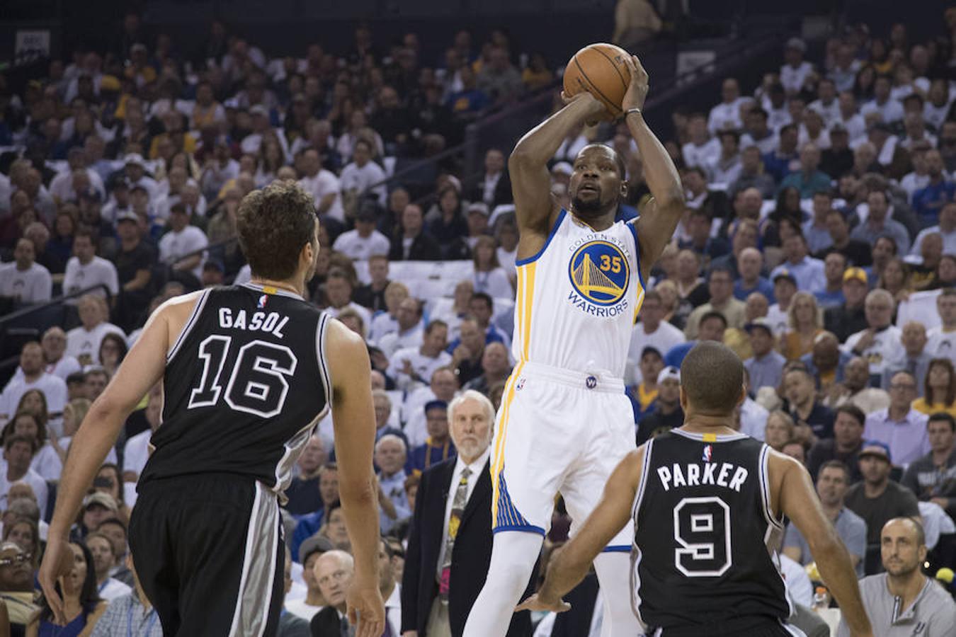 Debut de Pau Gasol con los Spurs