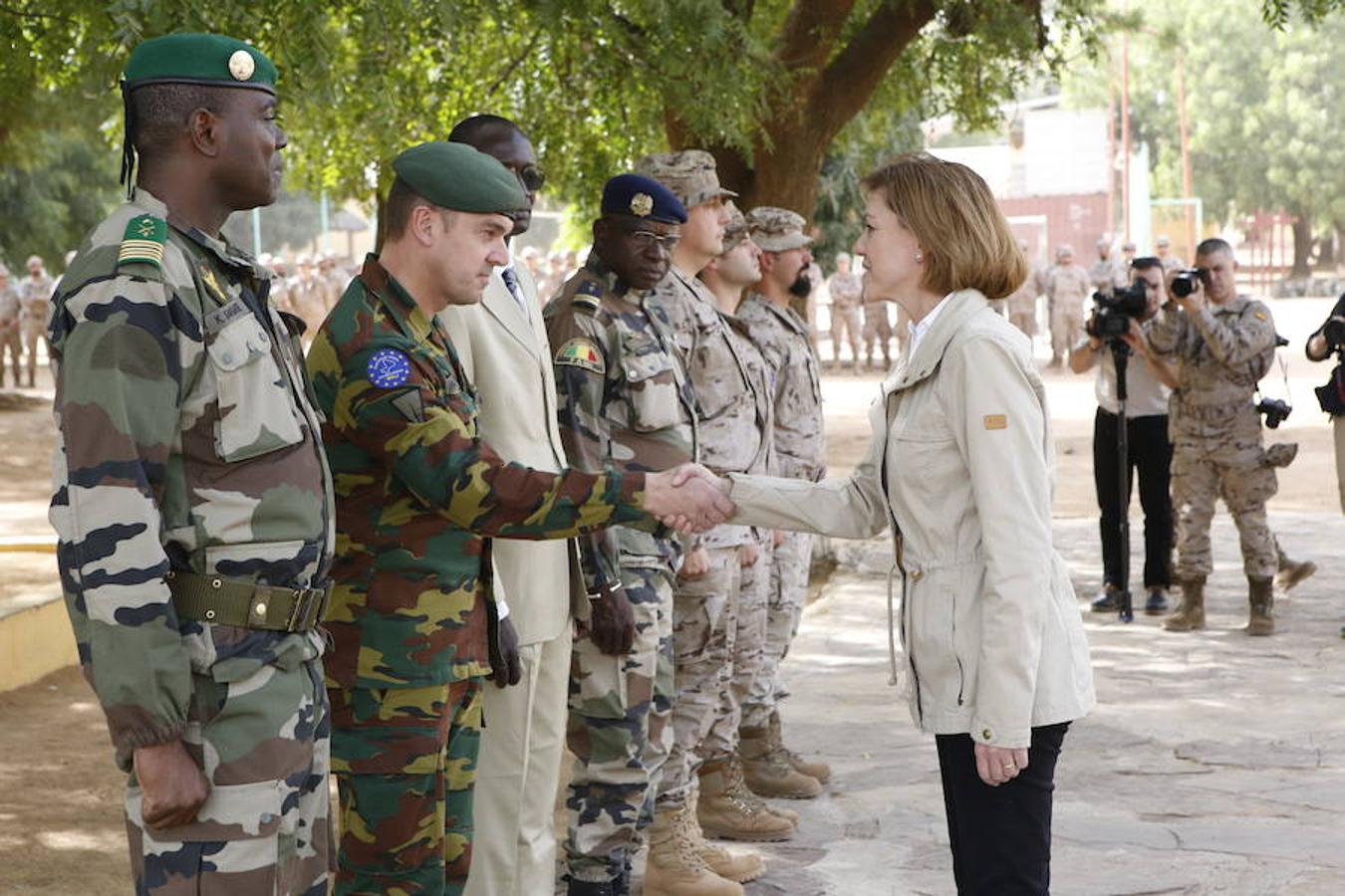 Visita de Cospedal a las tropas en Mali y Senegal