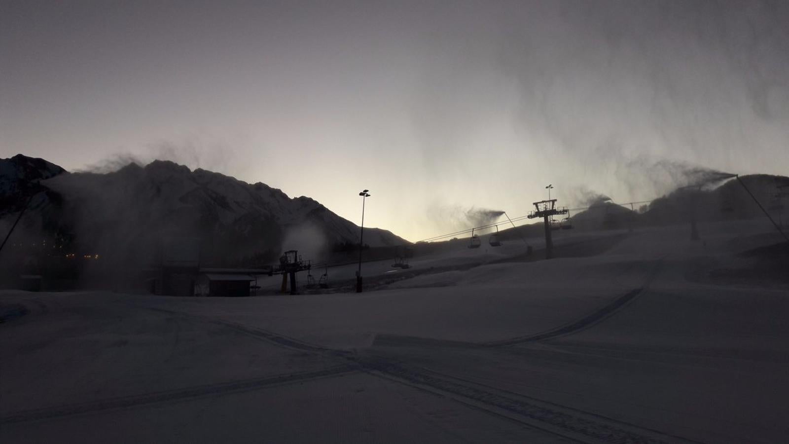 Año Nuevo sobre la nieve