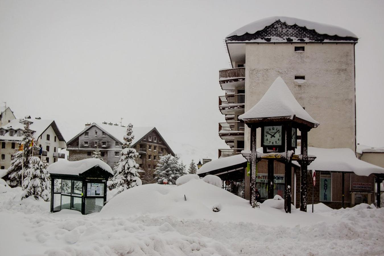 La nieve cubre el Pirineo aragonés