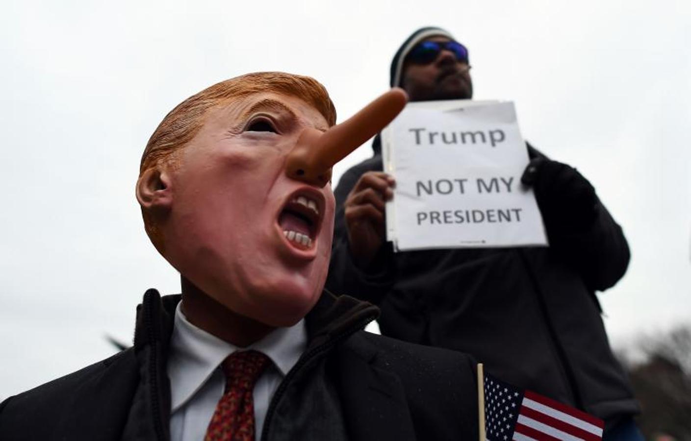 Los detractores de Trump salen a la calle