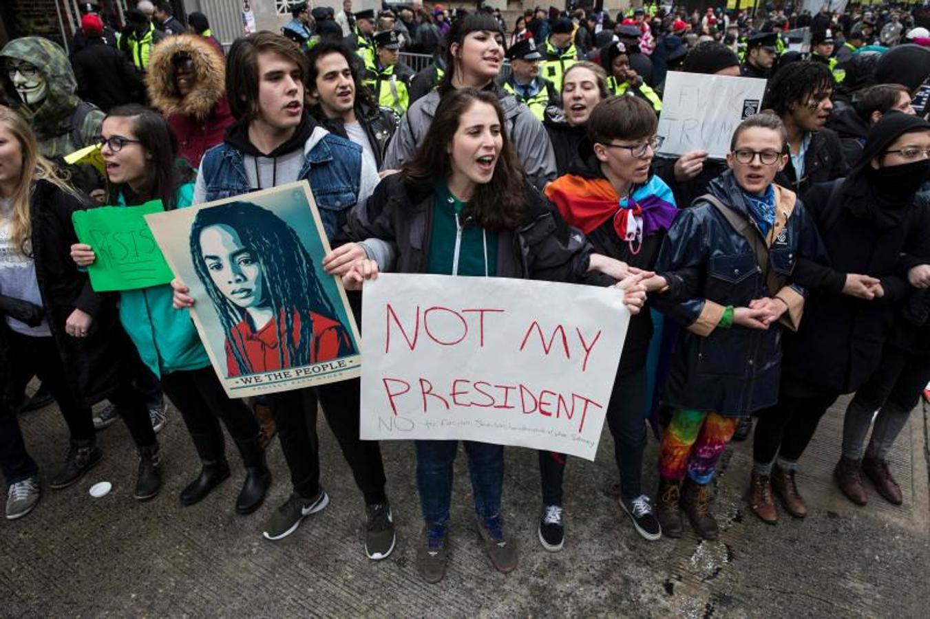 Los detractores de Trump salen a la calle