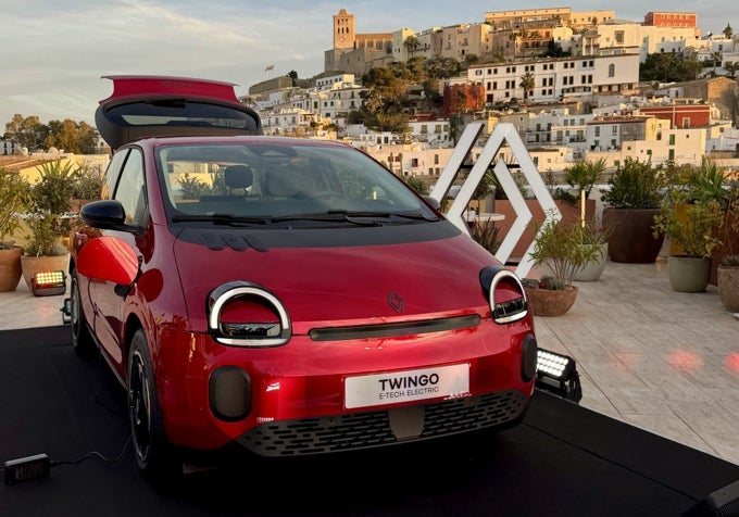 Pruebas dinámicas del nuevo Twingo en Ibiza