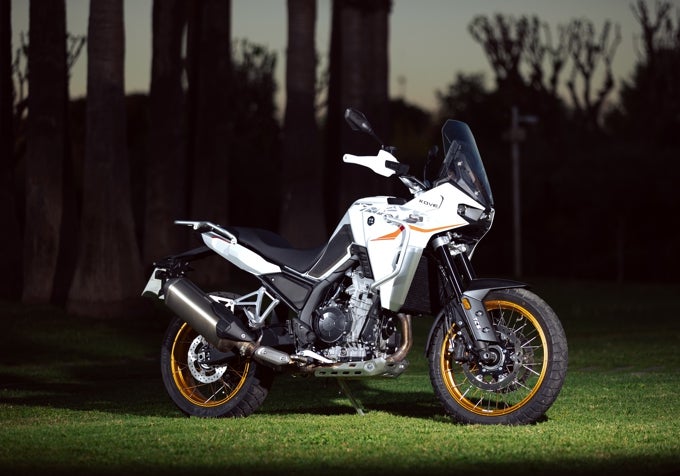 Prueba Kove 800X GT