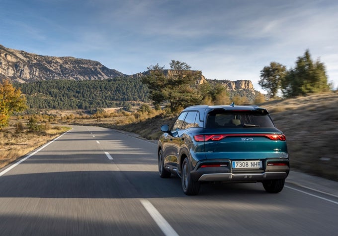 El motor eléctrico es el protagonista y el de gasolina actúa como un eficiente soporte