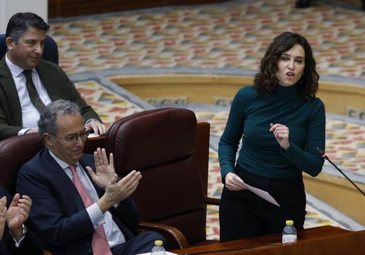 La presidenta de Madrid, Isabel Díaz Ayuso, durante una de sus respuestas en la Asamblea de Madrid.