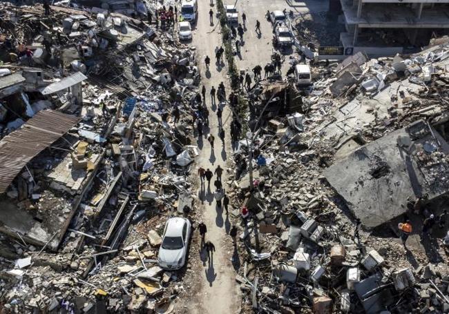 Un dron capta la imagen de la destrucción total en el centro de Hatay.