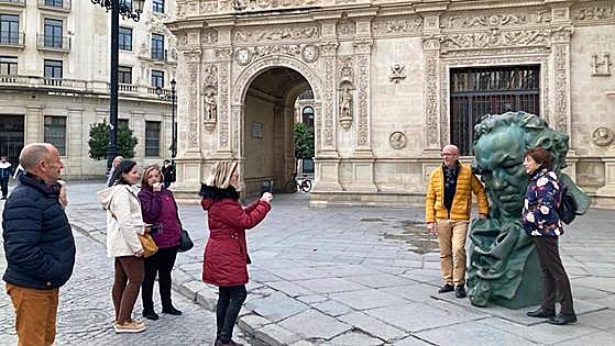 El cierzo sopla en Sevilla en el día de los Goya