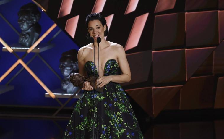 Imagen principal - Laia Costa, Juliette Binoche y Rodrigo Sorogoyen fueron protagonistas de la gala. 