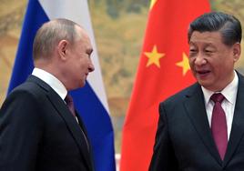 Xi Jinping y Vladimir Putin se reunieron en Pekín en febrero de 2022, unas semanas antes de la invasión.