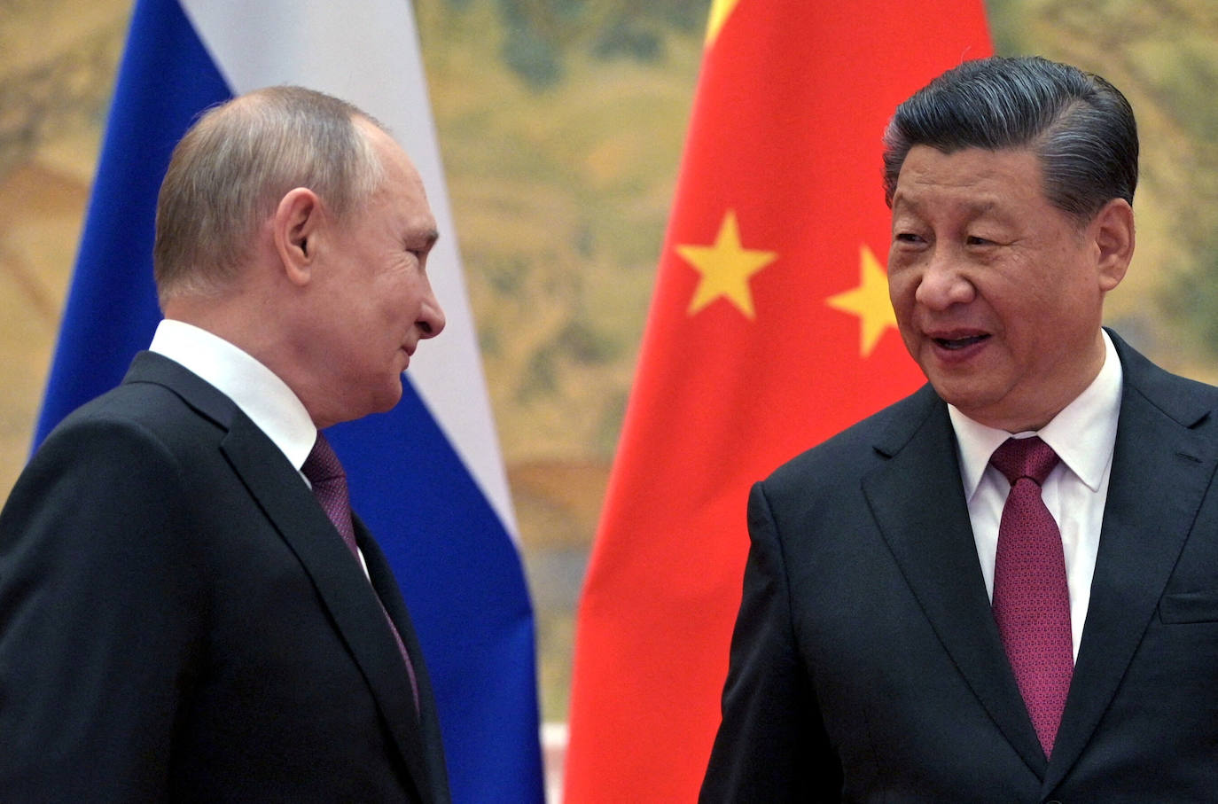 Xi Jinping y Vladimir Putin se reunieron en Pekín en febrero de 2022, unas semanas antes de la invasión.