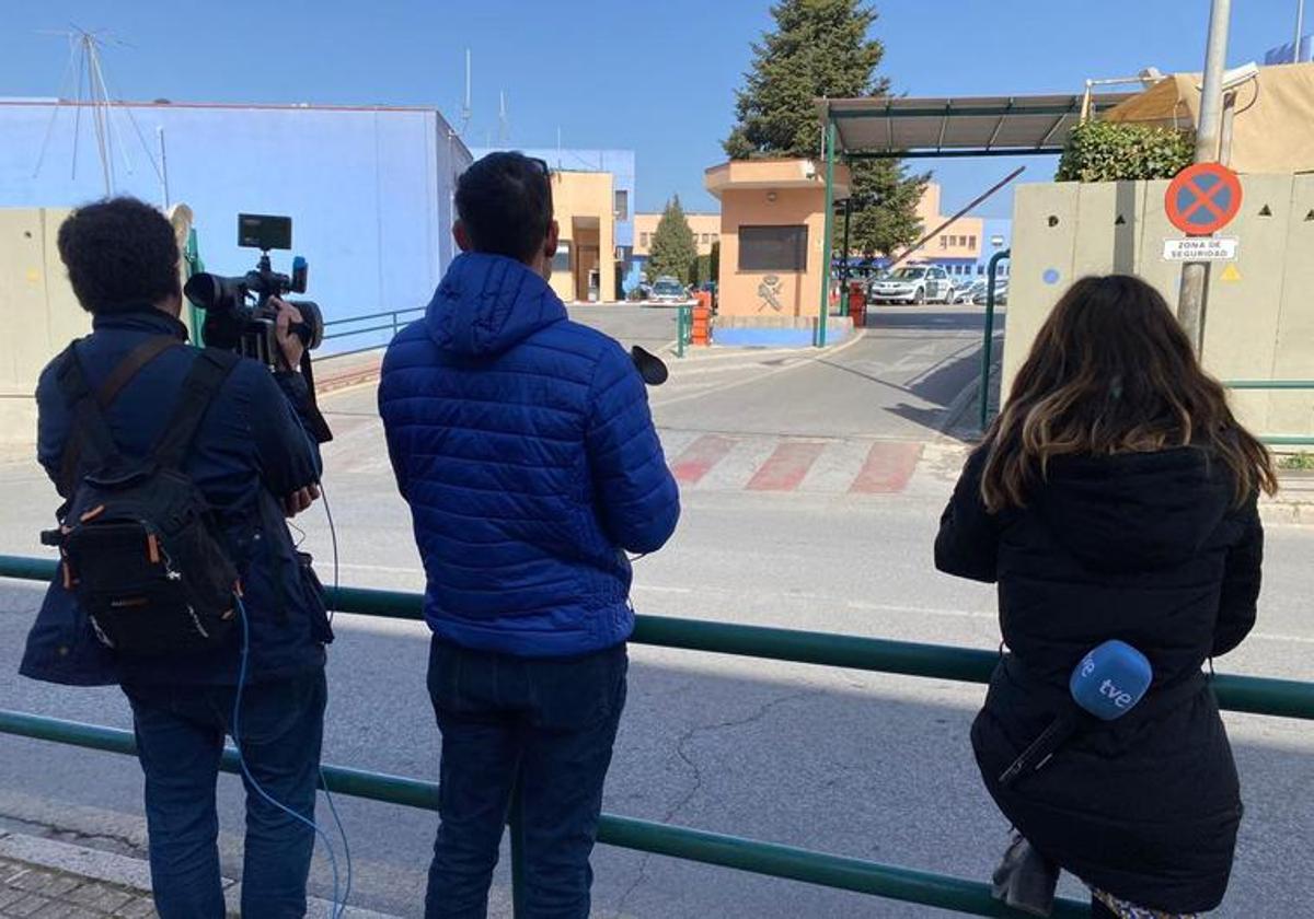 Entrada de la comandancia de la Guardia Civil de Granada