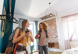 La UE acuerda crear un registro de alojamientos de plataformas como Airbnb