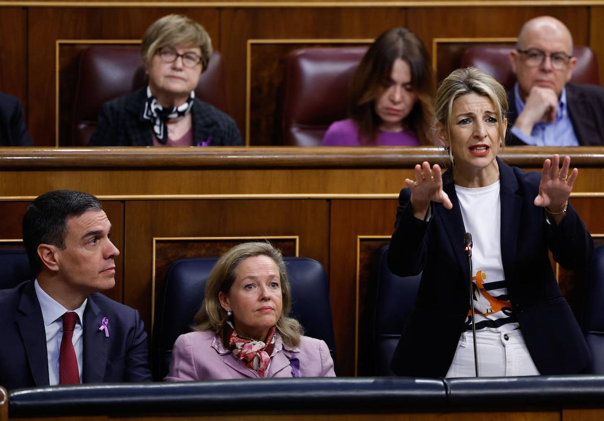 Pedro Sánchez, Nadia Calviño y Yolanda Díaz en el Congreso.