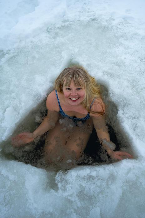 La nadadora de hielo