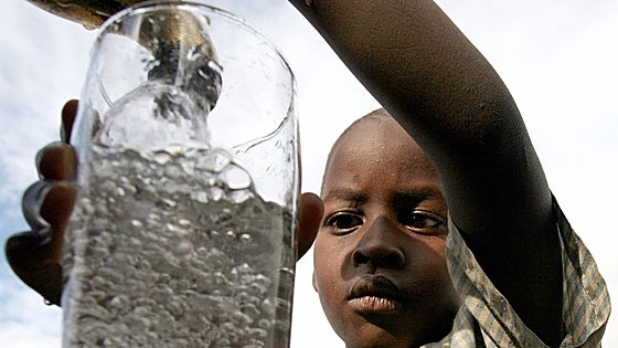 «Cada 80 segundos muere un niño menor de 5 años por agua contaminada»