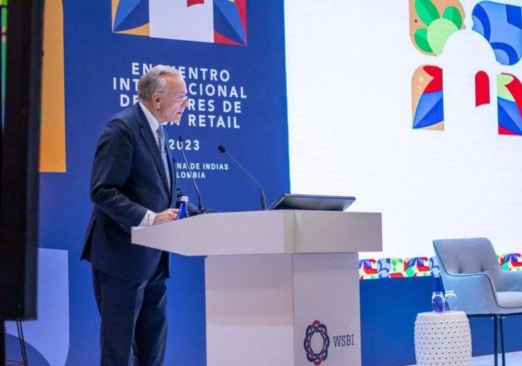 Isidro Fainé, optimista con el futuro de la banca pese al «panorama incierto»
