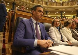 Sánchez en su escaño del Congreso.