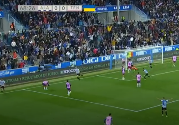 El Alavés doblega al Tenerife y se consolida en los puestos de playoff