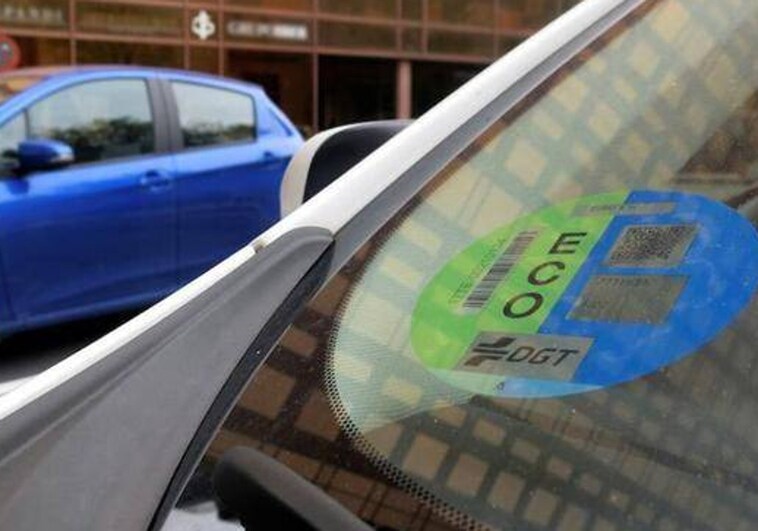 Los fabricantes proponen 11 medidas para coordinar las ZBE y reducir la edad media de los coches