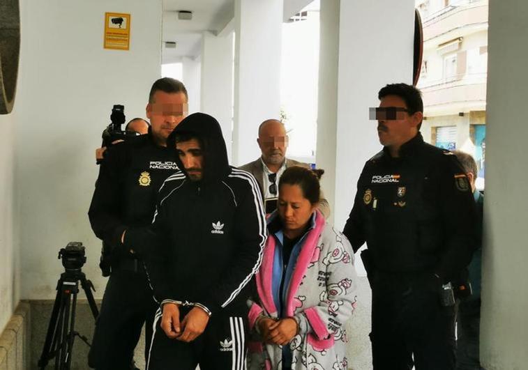 La pareja detenida en Don Benito por la compra de un bebé pagó 2.000 euros en Rumanía