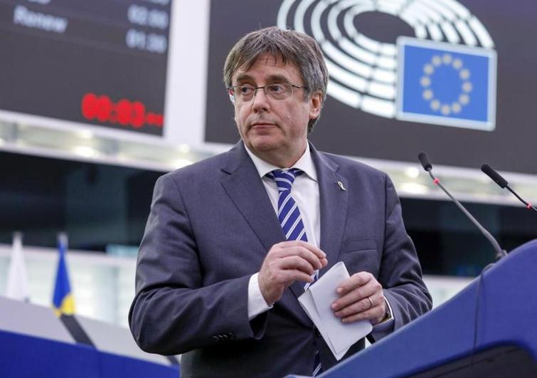 Puigdemont sí se expone a ir a prisión si decide regresar como Ponsatí