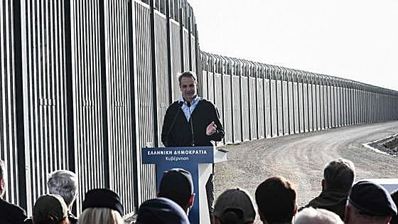 Grecia pide ayuda a la UE para extender su valla de acero en la frontera turca