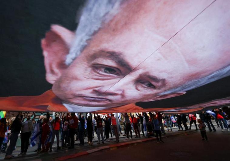 La pausa de Netanyahu en su reforma de la Justicia no calma las protestas en Israel