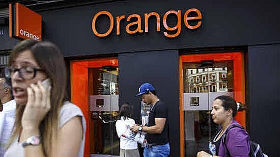 Bruselas abre una investigación exhaustiva sobre la fusión Orange-MásMóvil