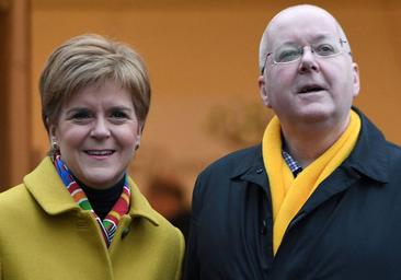 El marido de Sturgeon en libertad sin cargos tras ser detenido por la Policía de Escocia