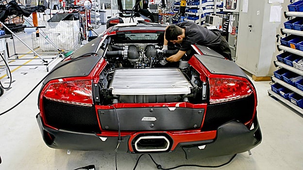 En la actualidad, Automobili Lamborghini es una empresa de renombre mundial, con más de 2.000 empleados y 9.233 coches entregados en 2022