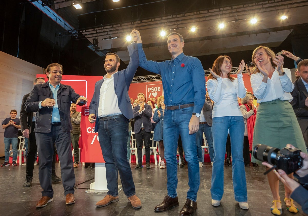 Sánchez participa este jueves en un mitin para la campaña del 28-M en Cáceres junto al alcalde de la ciudad, Luis Salaya, y el presidente de Extremadura, Guillermo Fernández Vara