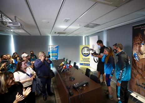 Secondary Image 1 - Flamini's entrance into the conference room. 