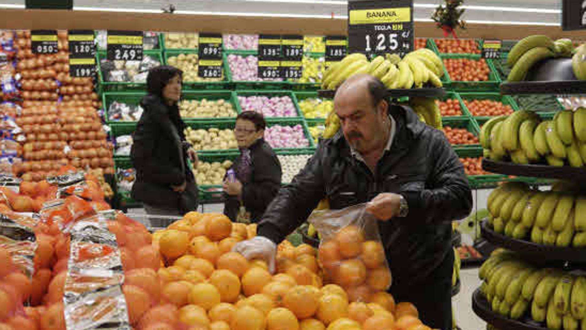 Four out of ten foods are more expensive than before the VAT reduction