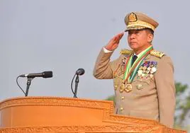 Min Aung Hlaing es el jefe de la junta militar birmana, que ha aplicado la amnistía a miles de presos.