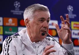 Carlo Ancelotti, durante la rueda de prensa.