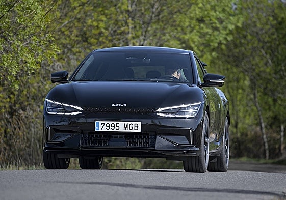 Kia EV6 GT, un 'avión' eléctrico sobre la carretera